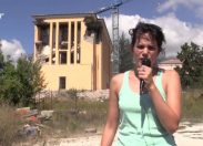 Sisma, nella chiesa di Accumoli Cristo "sospeso'' e ad Amatrice il crollo in diretta