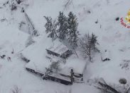 Terremoto, hotel Rigopiano: la notte drammatica dei soccorsi tra neve e buio