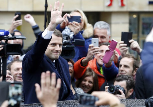 Legislative in Francia, Macron conquista 308 seggi